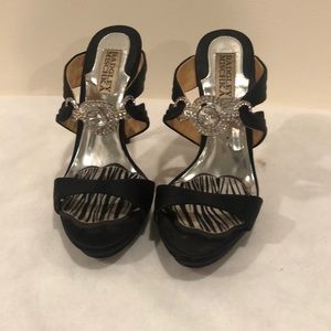 Size 6 Badgley Mischka heels